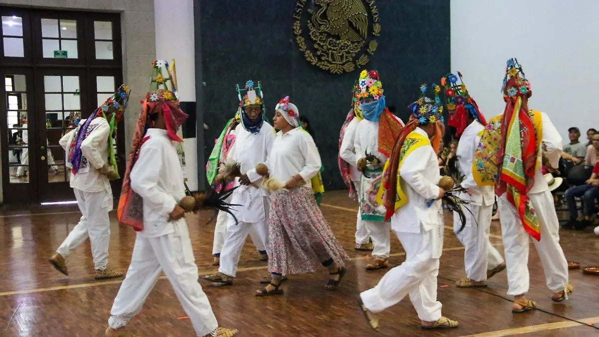 FIESTA DE LA NIÑEZ MEXICANA EN LOS PINOS